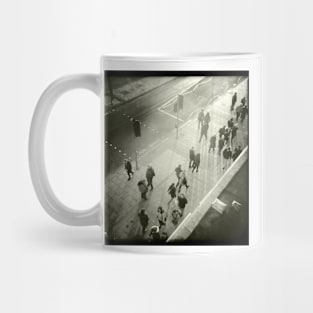 Pedestrians on a busy Princes Street, Edinburgh Mug